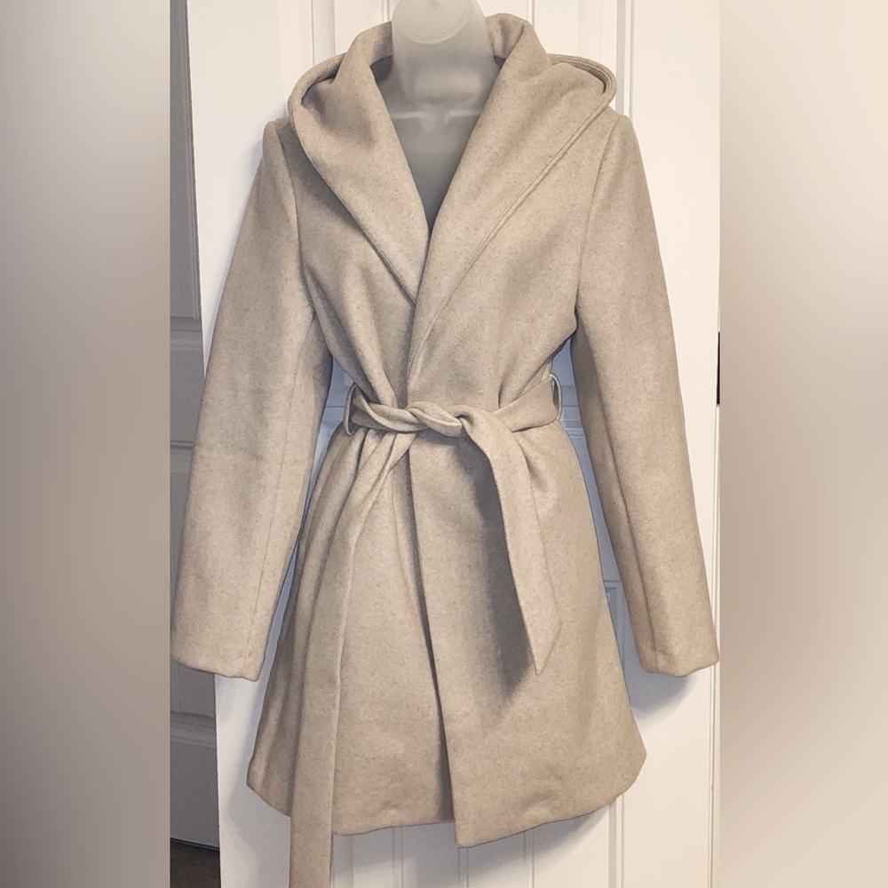Love tree JQ FLEECE BELTED HOODIE COAT, brand new